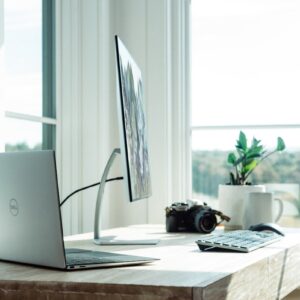 Laptop Lenovo LOQ 15ARP9 – 83JC00LVVN (Ryzen 5 7235HS/ GeForce RTX™ 3050/ 16GB/ 512GB)